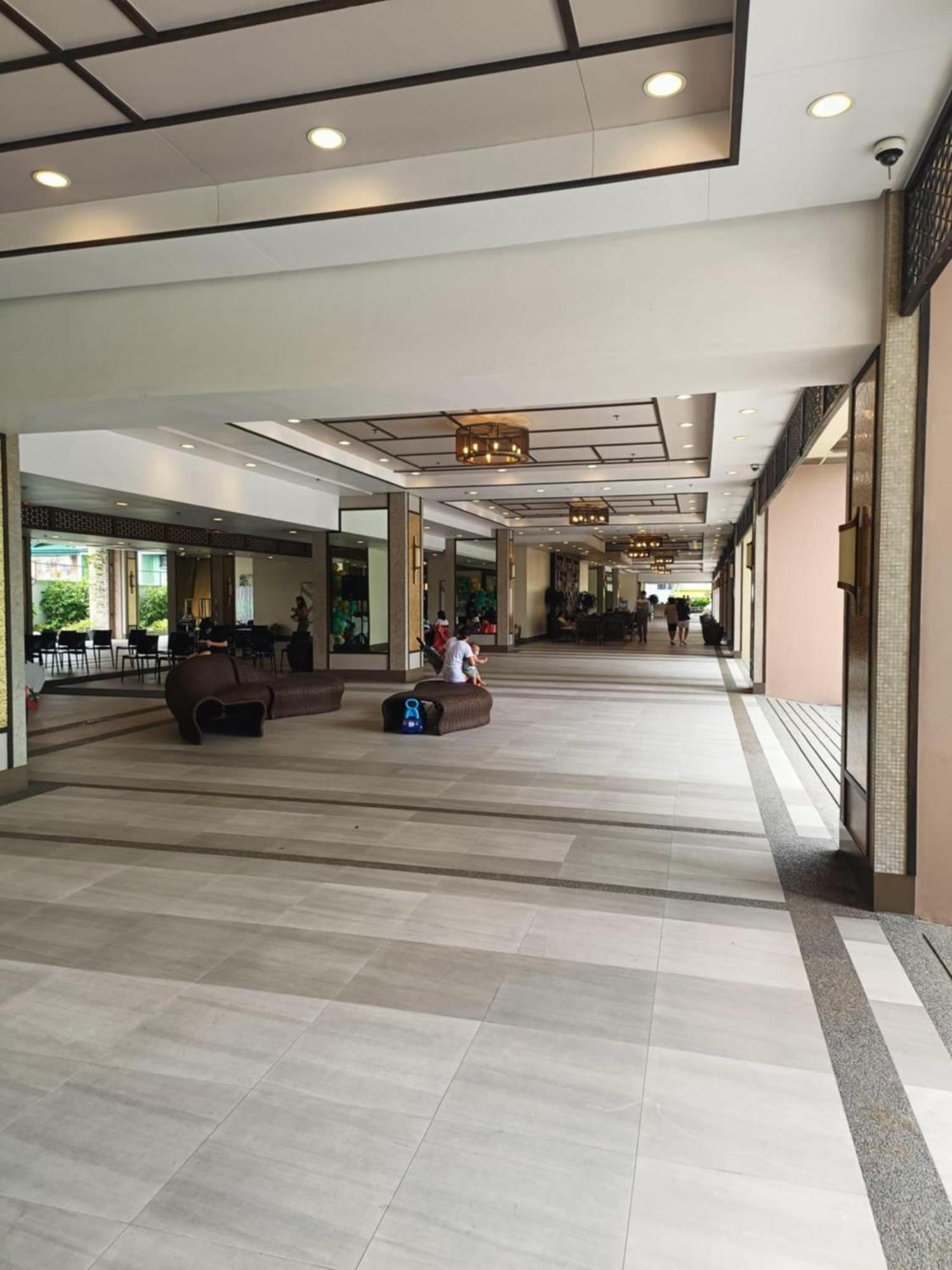 Infina Towers Aparthotel เกซอนซิตี้ ภายนอก รูปภาพ